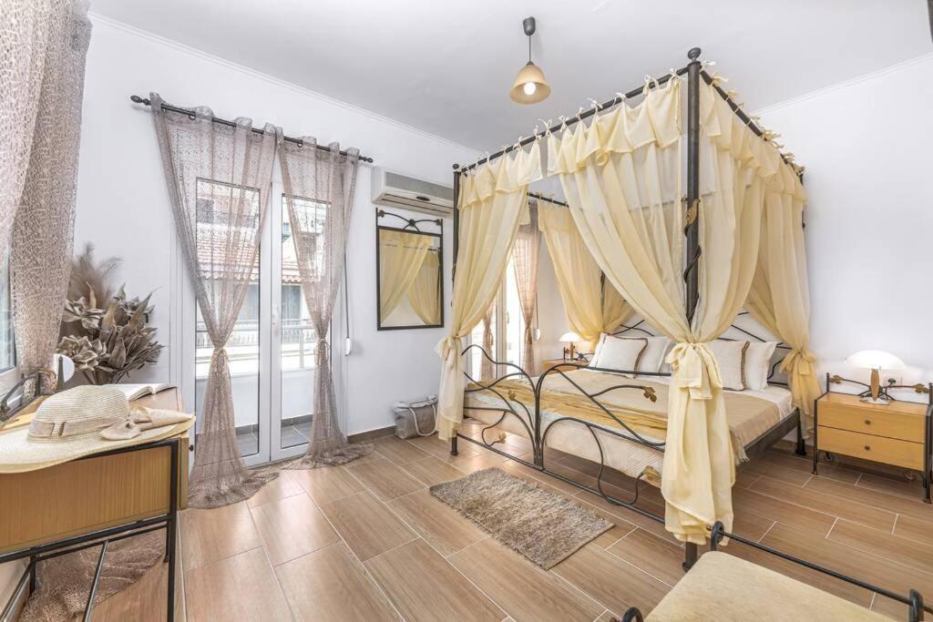 Dennis City Center Elegant Apartment Закінф Екстер'єр фото
